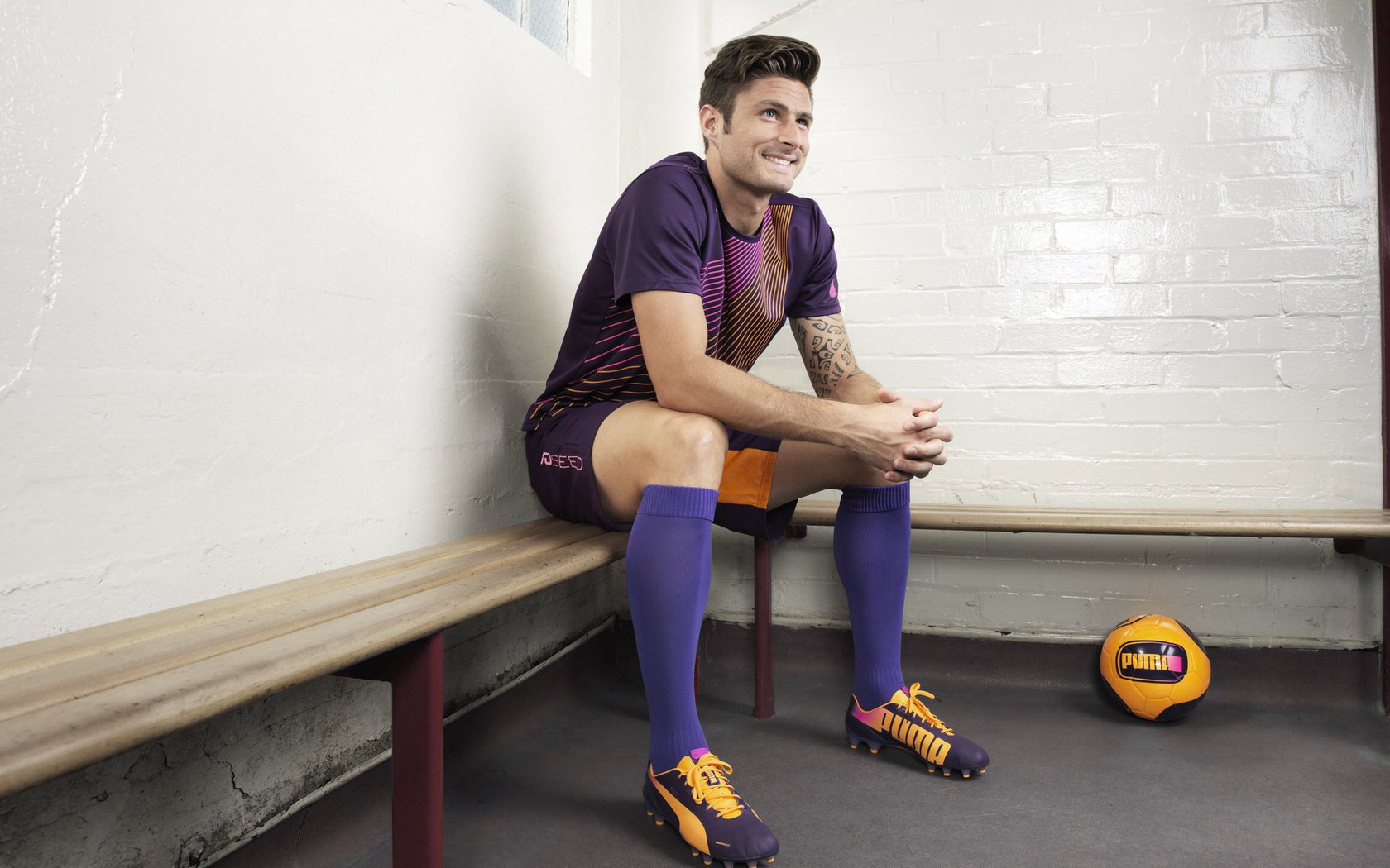 TheShy爆冷击败巴黎圣日耳曼，出色防守引爆全场！